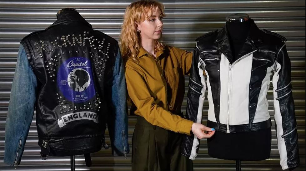 Michael Jackson jacket sells for £250,000 at auction